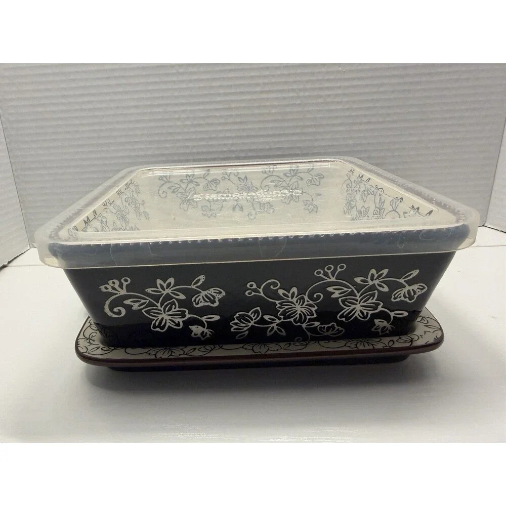 3 Pc Temp-Tations Bakeware Floral Lace 1.5 QT Square w/Lid & Hot Plate
